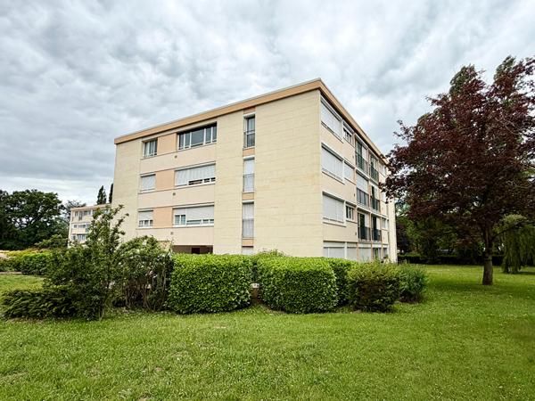 Appartement Gif Sur Yvette 1 pièce(s) 33 m2