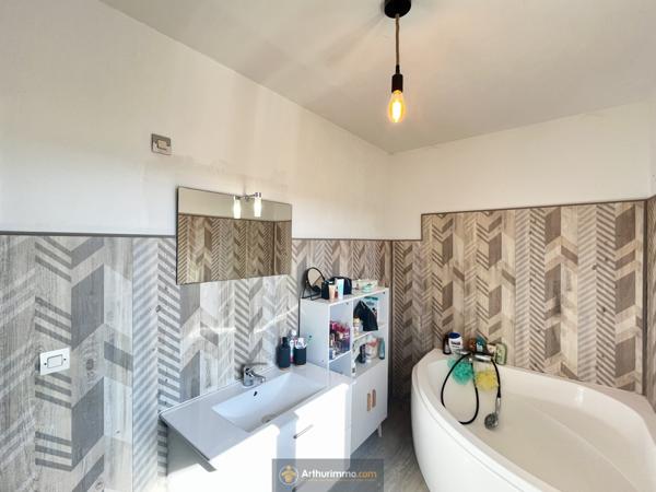 La Ferté-sous-Jouarre (77260) Maison de village T5 – 3 chambres – 118 m².