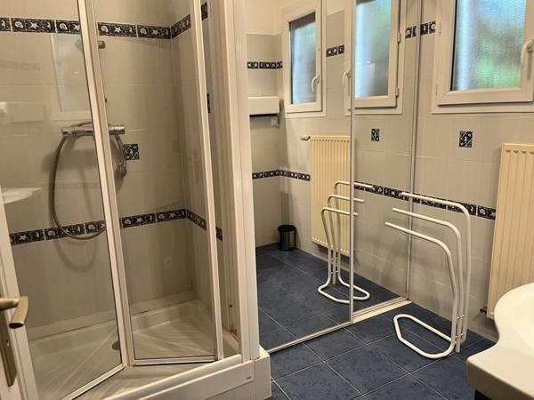 Maison à louer 890 € CC Pinet 3 p 88 m² DPE C