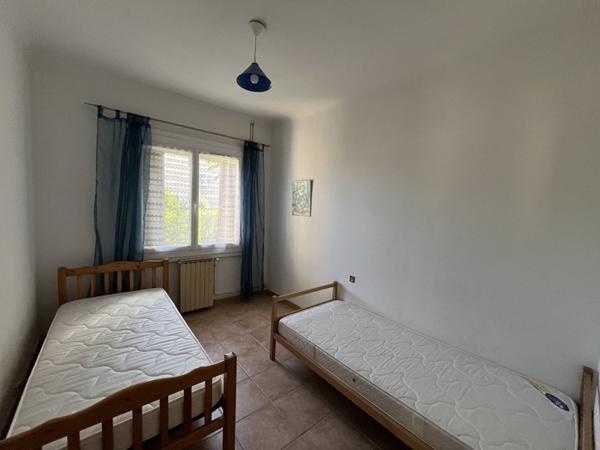 Maison à louer 890 € CC Pinet 3 p 88 m² DPE C