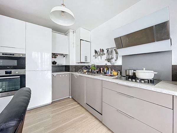 Appartement 3 chambres + bureau - Rezé La Houssais