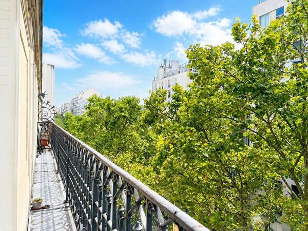 Appartement 3 pièces 58m² type Haussmannien avec balcon