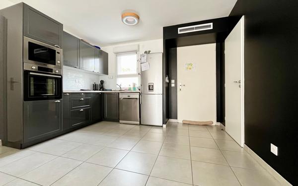 Maison à vendre    4 pièces •  Istres