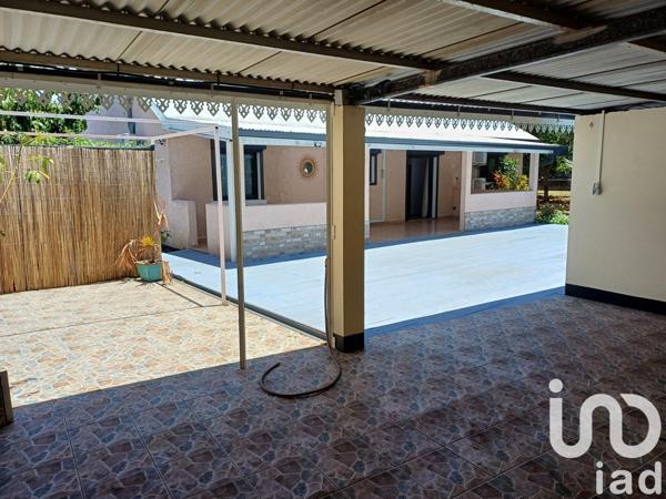 Maison traditionnelle 5 pièces de 90 m² à Saint-Pierre (97432)