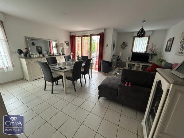 Appartement à vendre 4 pièces 100m² Saint-Cyr-sur-Loire (37540)