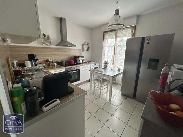 Appartement à vendre 4 pièces 100m² Saint-Cyr-sur-Loire (37540)