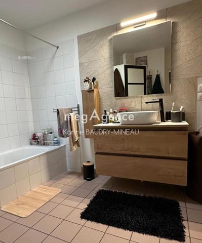 Maison à CHATELLERAULT, 86100 - 6 pièces 138m²