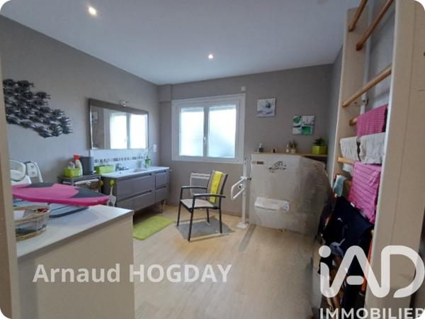 Maison à vendre 7 pièces 167 m² Rives-du-Loir-en-Anjou