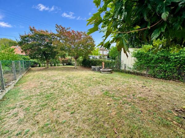 Maison de ville avec jardin – 105 m² – Beau potentiel