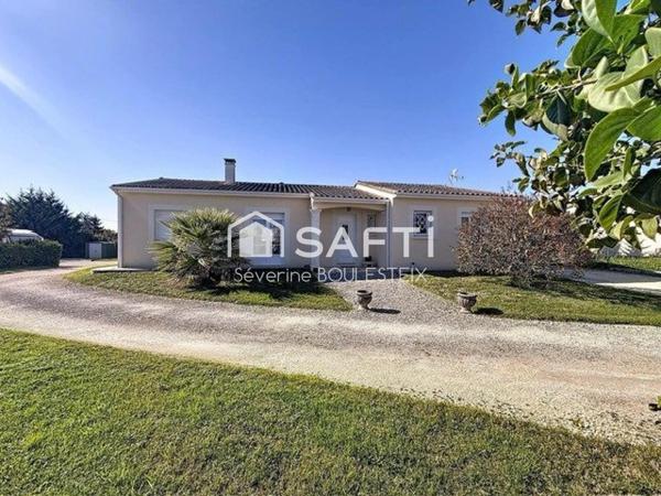 Maison de plain pied 5 piéces avec double garage La Couronne