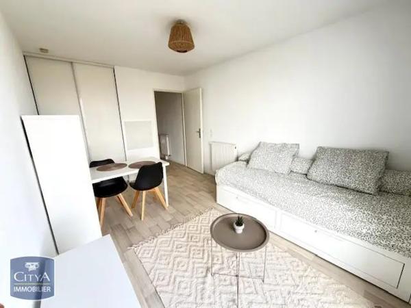 Appartement à louer 1 pièce 19.54m² Tours (37000)