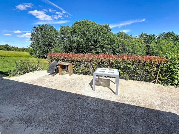 Maison de plain pied Prayssac, 2 chambres, vue campagne