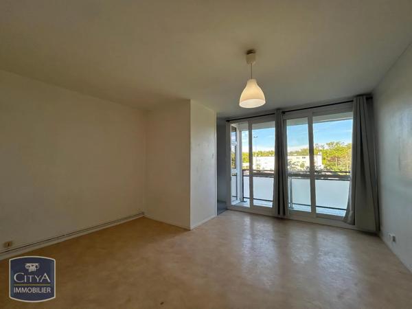 Appartement à louer 1 pièce 29.2m² Chambray-lès-Tours (37170)