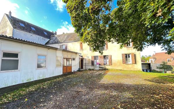 Maison à vendre    6 pièces •  Ecquevilly