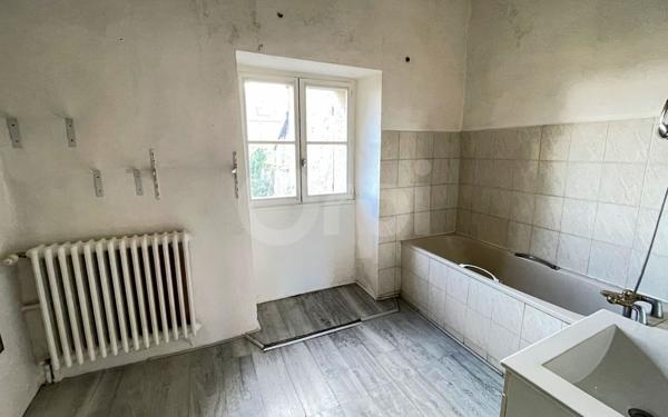 Maison à vendre    6 pièces •  Ecquevilly