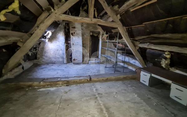 Maison à vendre    6 pièces •  Ecquevilly