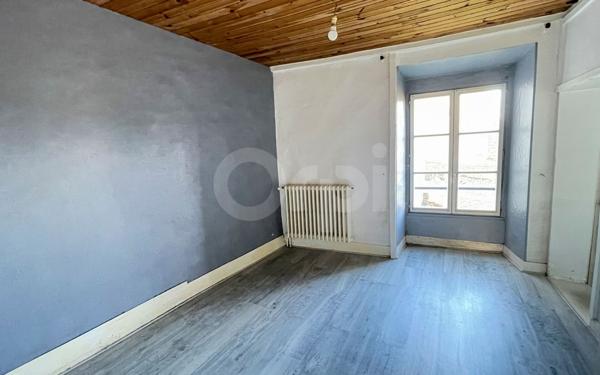 Maison à vendre    6 pièces •  Ecquevilly