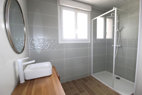 Cours-les-Barres (18320) Pavillon moderne de 190 m² 4 chambres