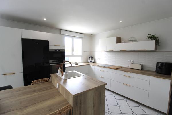 Cours-les-Barres (18320) Pavillon moderne de 190 m² 4 chambres