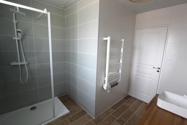 Cours-les-Barres (18320) Pavillon moderne de 190 m² 4 chambres