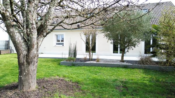 Cours-les-Barres (18320) Pavillon moderne de 190 m² 4 chambres