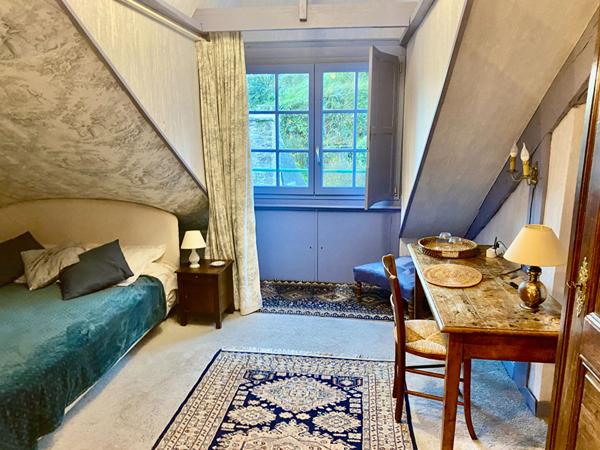 A VENDRE ! Maison d'exception à Dinan, dans le centre historique, proche de la Rance