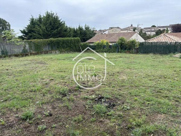 Castillon la Bataille : Terrain constructible