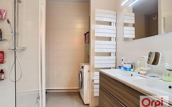 Appartement à vendre    4 pièces • 85,80 m2 Issy-les-Moulineaux