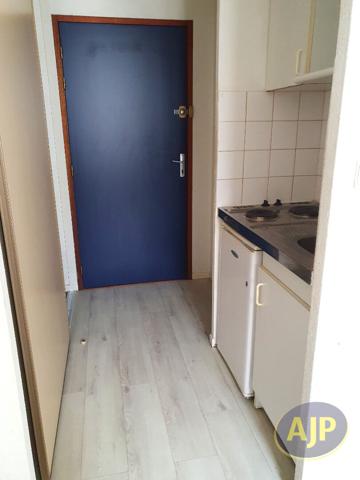 Location appartement Nantes : 357 € - AJP Immobilier Nantes Est