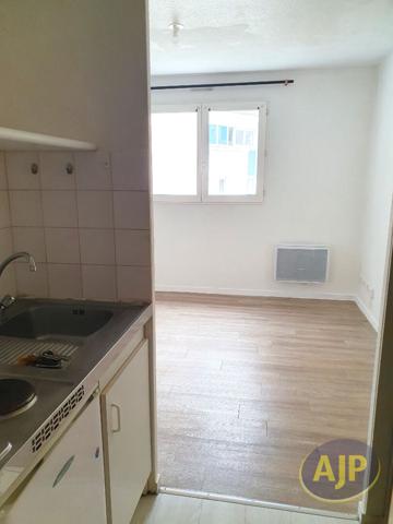 Location appartement Nantes : 357 € - AJP Immobilier Nantes Est