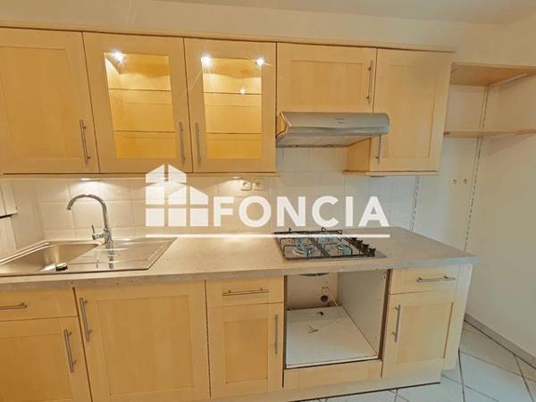 Location Appartement 3 pièces 66.27 m² - 10,BIS RUE DU FORT SAINT IRENE Lyon 69005