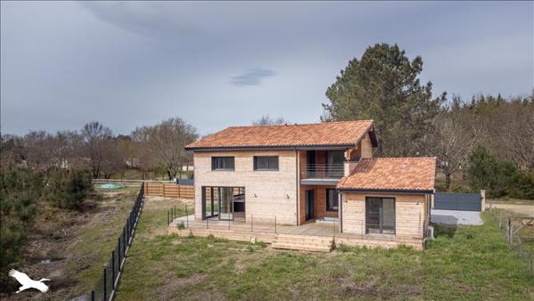 Maison à vendre |  Bias |  5 pièces | 136 m²