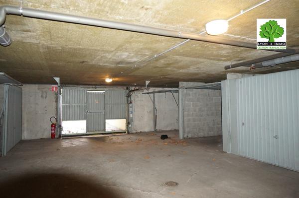 Grange Blanche Montchat , garage en sous sol dans copropriété sécurisée