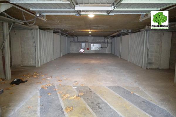 Grange Blanche Montchat , garage en sous sol dans copropriété sécurisée