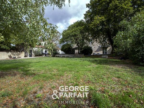 Maison proche La Rochelle 10 pièces 360 m²