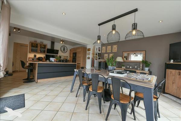 Maison à vendre |  Saint-Sulpice-de-Pommeray |  6 pièces | 140 m²