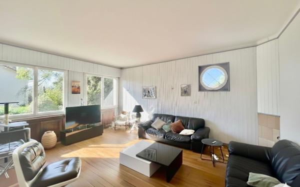 Maison à vendre    6 pièces • 235 m2 Pau