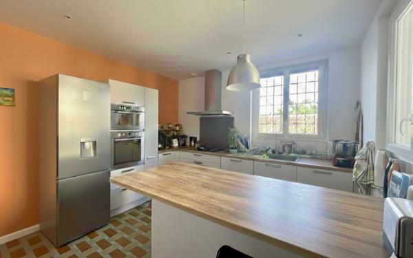 Maison à vendre    6 pièces • 235 m2 Pau