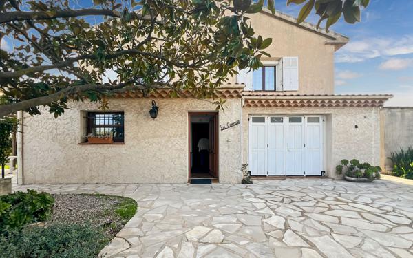 Maison à vendre    6 pièces •  Fréjus