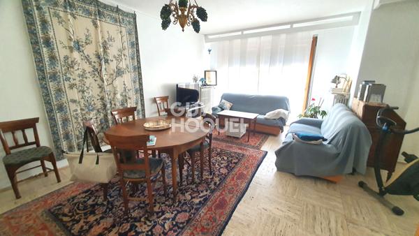Maison avec local professionnel, 12 pièces, à Chazelles-sur-Lyon