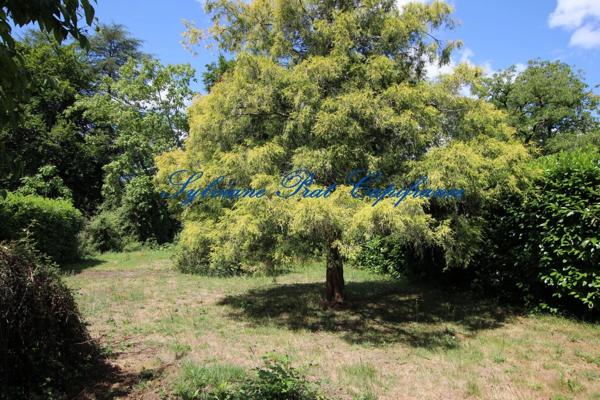 Maison de caractère 5 pièces de 126 m² avec garage sur terrain de 1000 m² ARROS DE NAY (64)