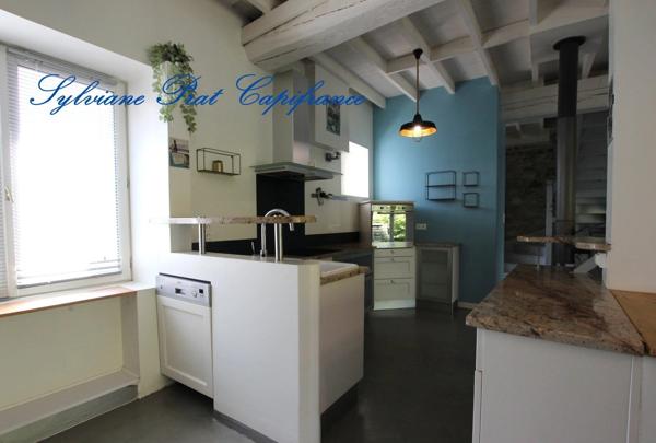 Maison de caractère 5 pièces de 126 m² avec garage sur terrain de 1000 m² ARROS DE NAY (64)