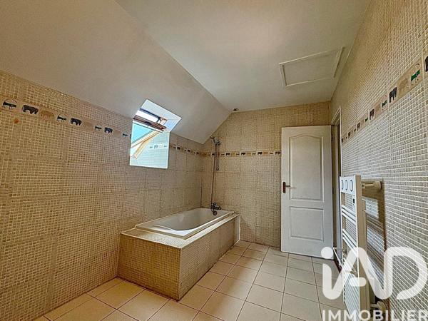 Maison à vendre 5 pièces 154 m² Auneuil