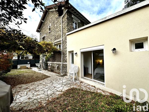 Maison à vendre 7 pièces 107 m² La-Varenne-Saint-Hilaire