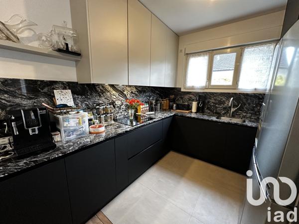Maison à vendre 7 pièces 107 m² La-Varenne-Saint-Hilaire