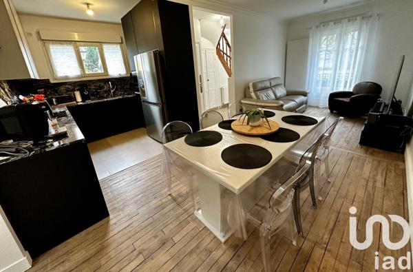 Maison à vendre 7 pièces 107 m² La-Varenne-Saint-Hilaire