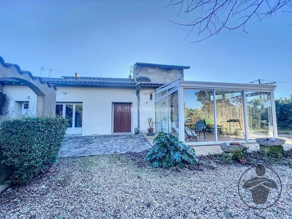 Vente Maison 9 pièces 252 m2 à Coutras