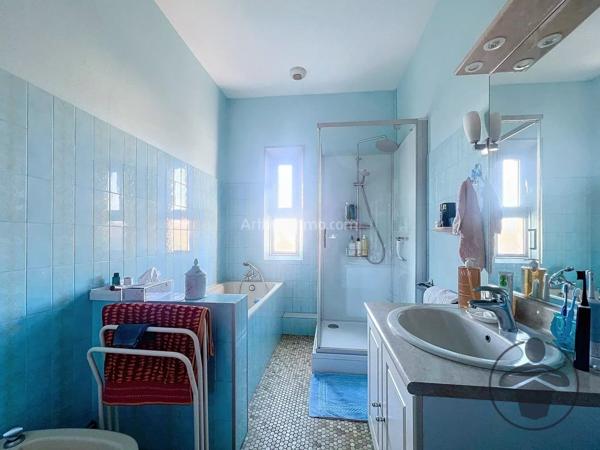 Vente Maison 9 pièces 252 m2 à Coutras