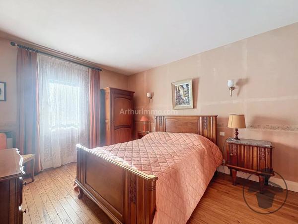 Vente Maison 9 pièces 252 m2 à Coutras