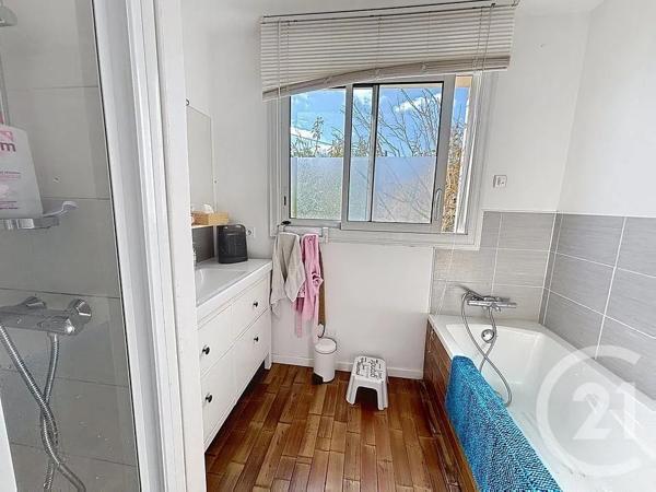 Maison à vendre  8 pièces - 163 m 2   LAVAL  - 53